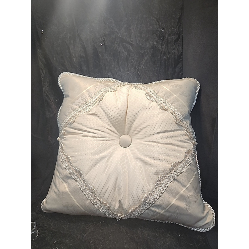 Croscill Boudoir Throw Pillow Cream Satin Button Tufted Square NWOT